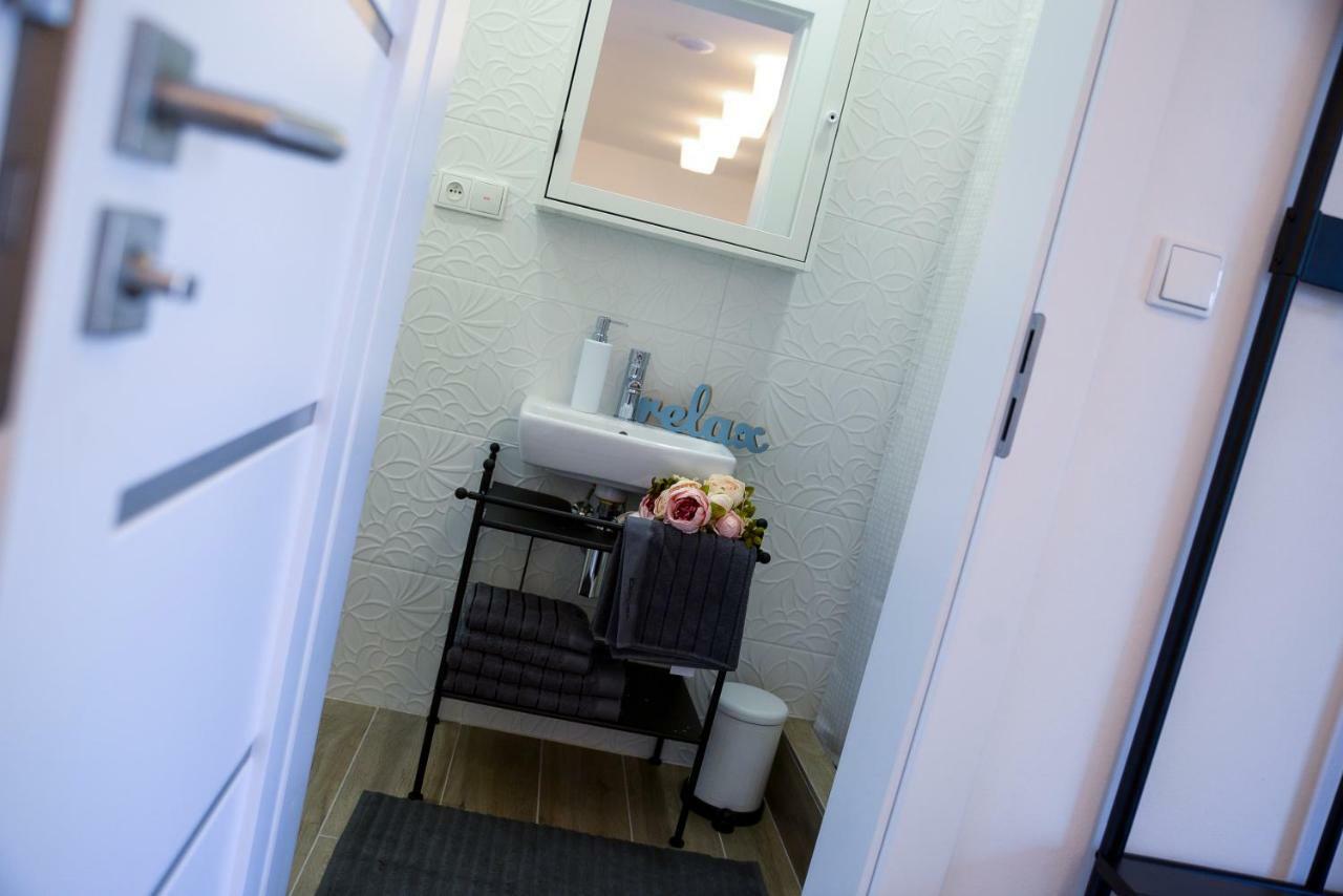 Apartmany Benesov Benesov nad Ploucnici エクステリア 写真